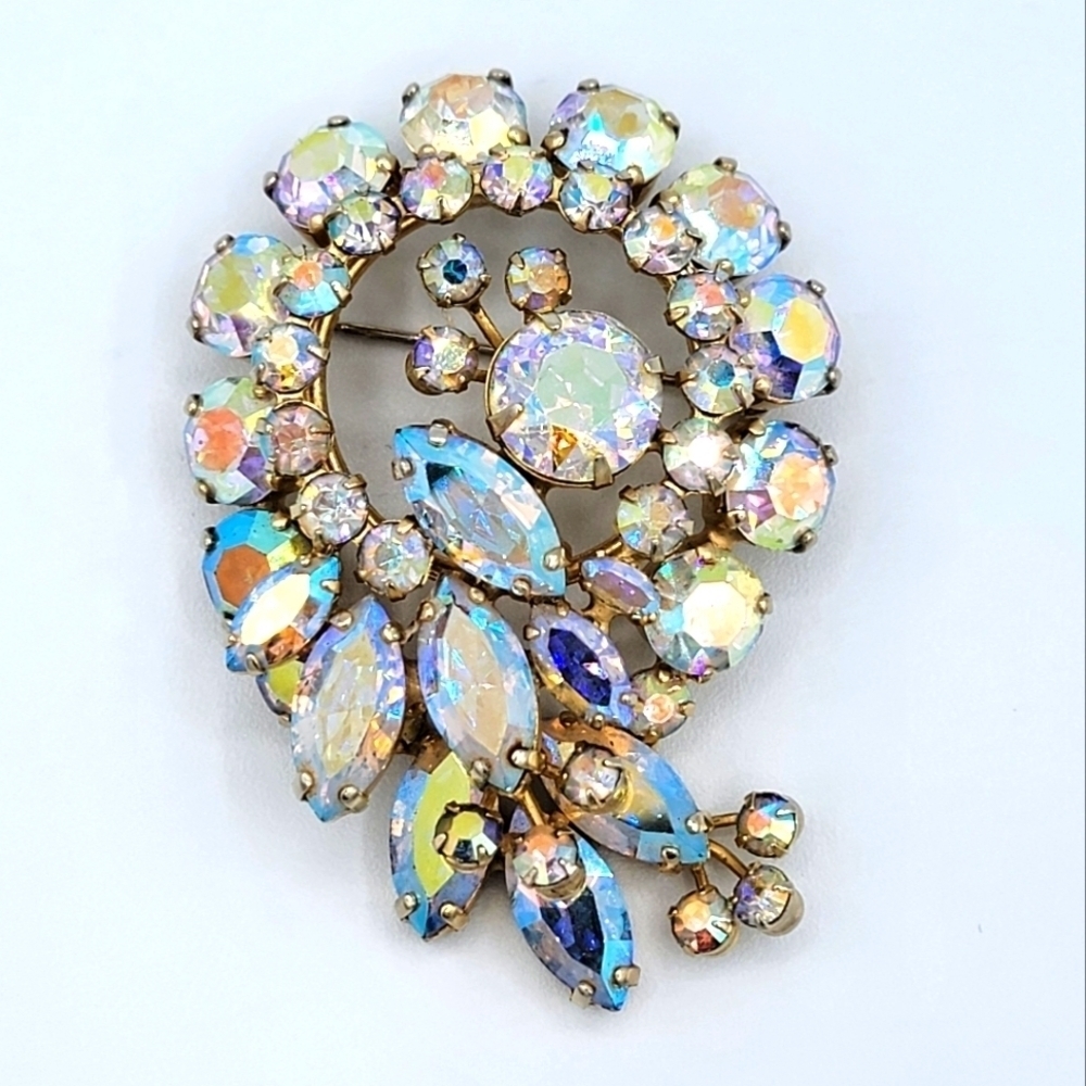 Vintage Brooch Crystal AB Set in Goldtone Metal #2523